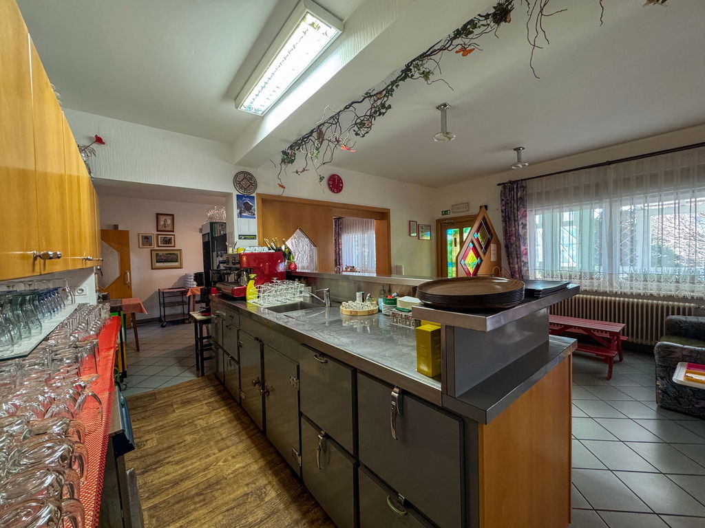 11quz9ndxy-4032x302468826742ea4ed__68f1e9537b019