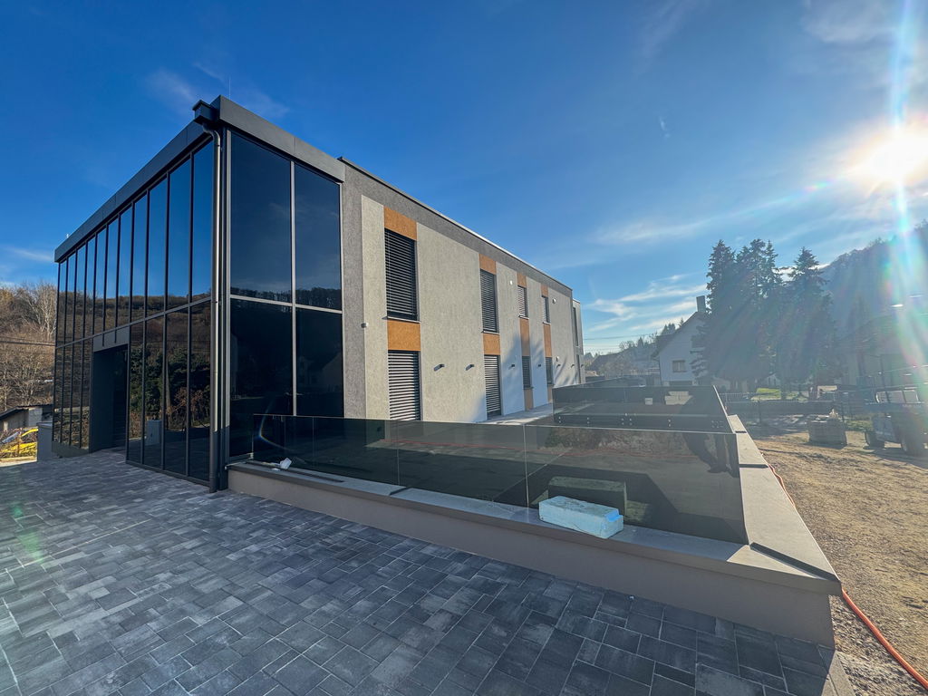 20__vY59rgTQ-4032x3024