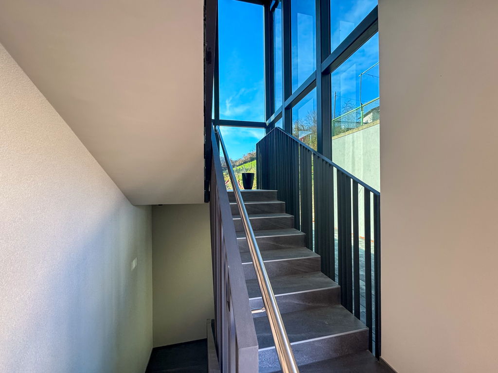 21__RZj66N5t-4032x3024