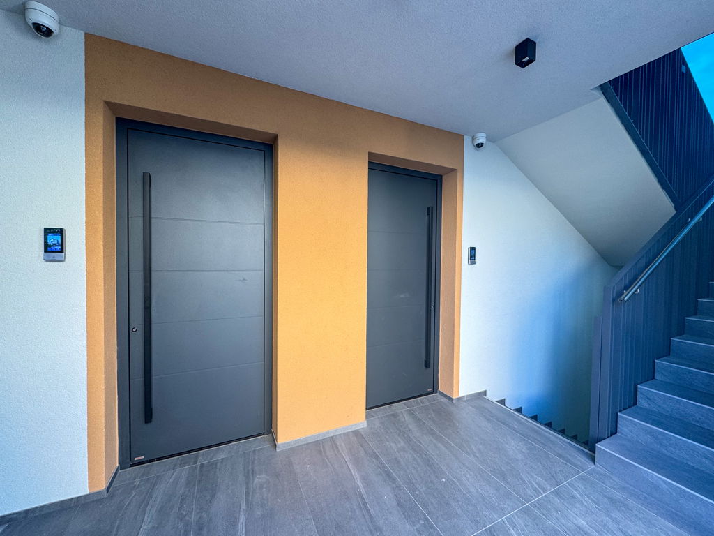 23__rExm4RZp-4032x3024