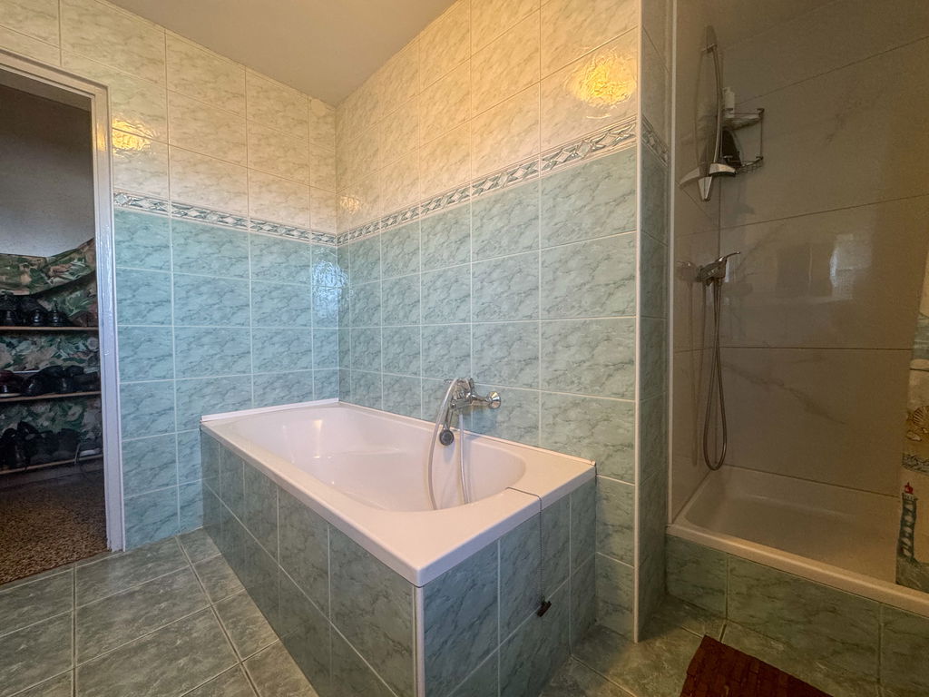 28im5raxbu-4032x30246882676089215__68f1e9644b283