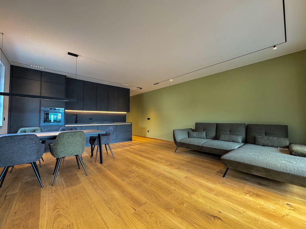 2__NJjC9qhr-4032x3024