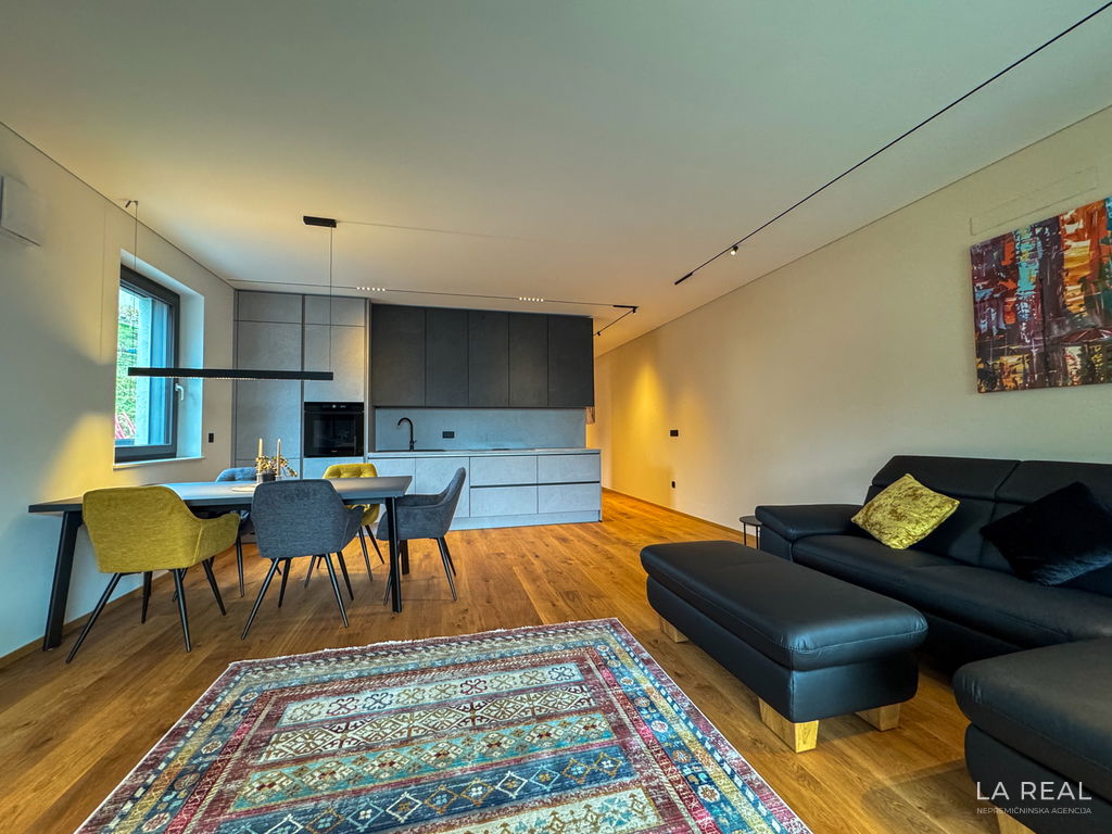 3r6djlhew-4032x3024__695b82d14653b